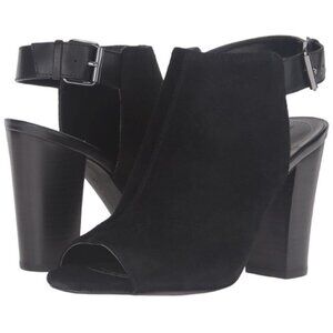 Tahari Margaret Black Suede Peep Toe Stacked Heel Buckle Sandal Size 7.5M